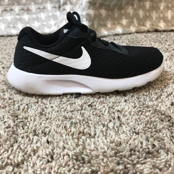 little girl nike shoes size 13